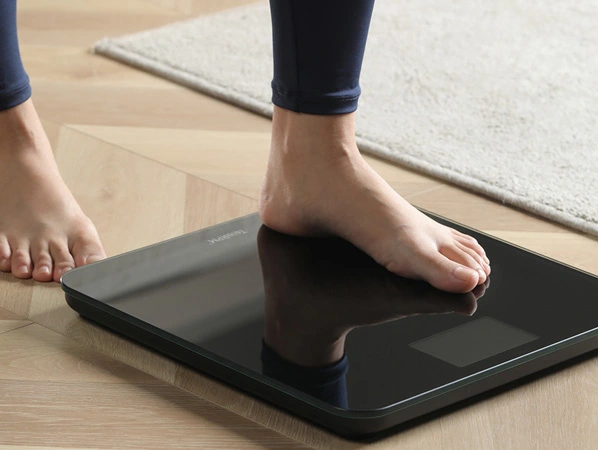 4G Weight Scale helps you monitor your physical condition easily