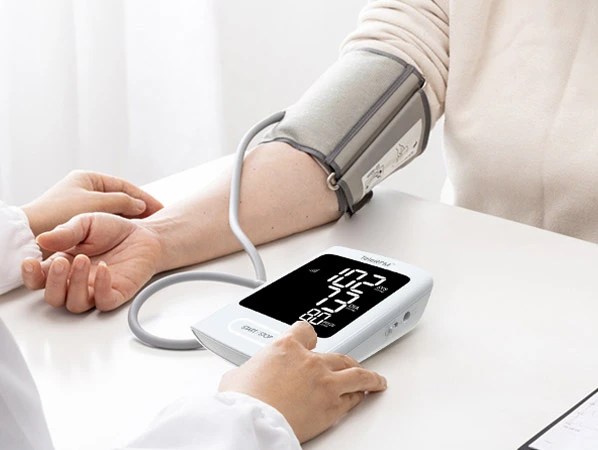 Impact of 4G Blood Pressure Monitor on Chronic Disease Management